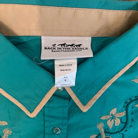 Women’s Back In The Saddle Button Down Western Shirt Embroidered Size Small - Picture 4 of 6